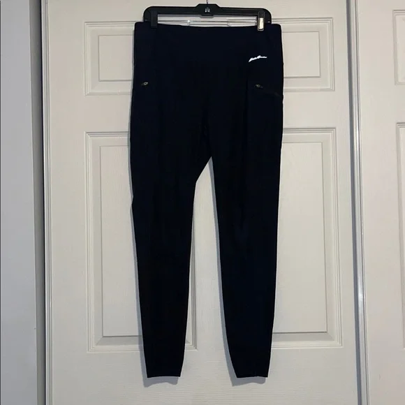 Women’s Eddie Bauer Active Leggings - Picture 2 of 7
